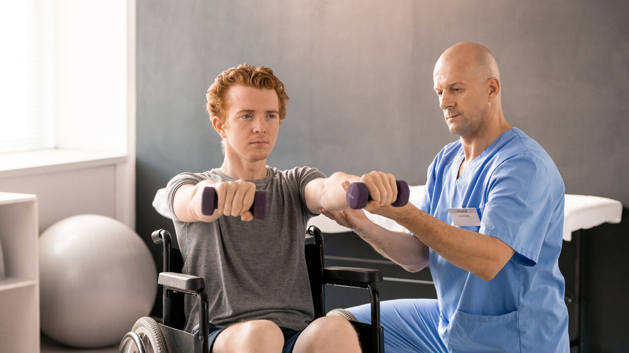 Exercise is Medicine
Ci rivolgiamo a persone con patologie croniche, medici, chinesiologi, fisioterapisti e ai policy maker, figure chiave per promuovere un cambiamento a livello nazionale.